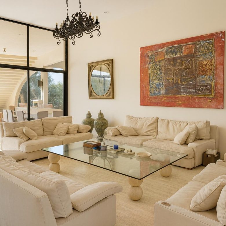 Rare first line property with Mediterranean views and dunes.